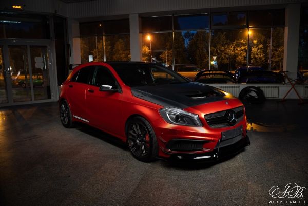 Mercedes A45 AMG - Super Chrome Red Hexis