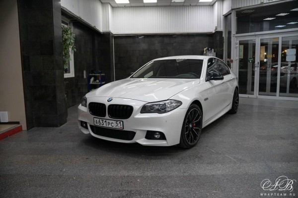 BMW 5 Серии - Полировка стекла